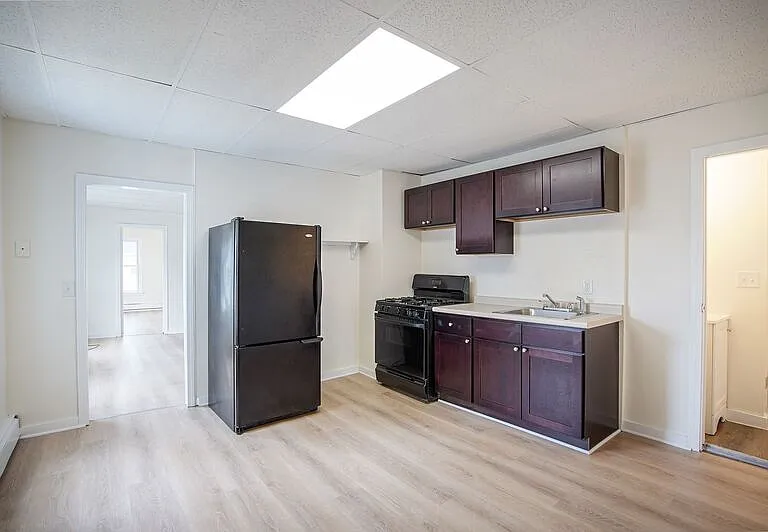 3 Charles St #2R — Photo 7