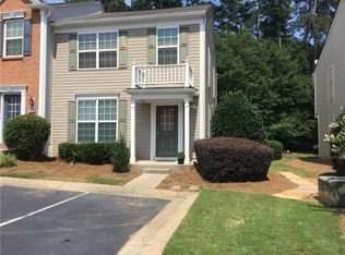 916 Prestwyck Ct, Alpharetta, GA 30004