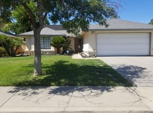 825 Mackilhaffy Dr, Patterson, CA 95363