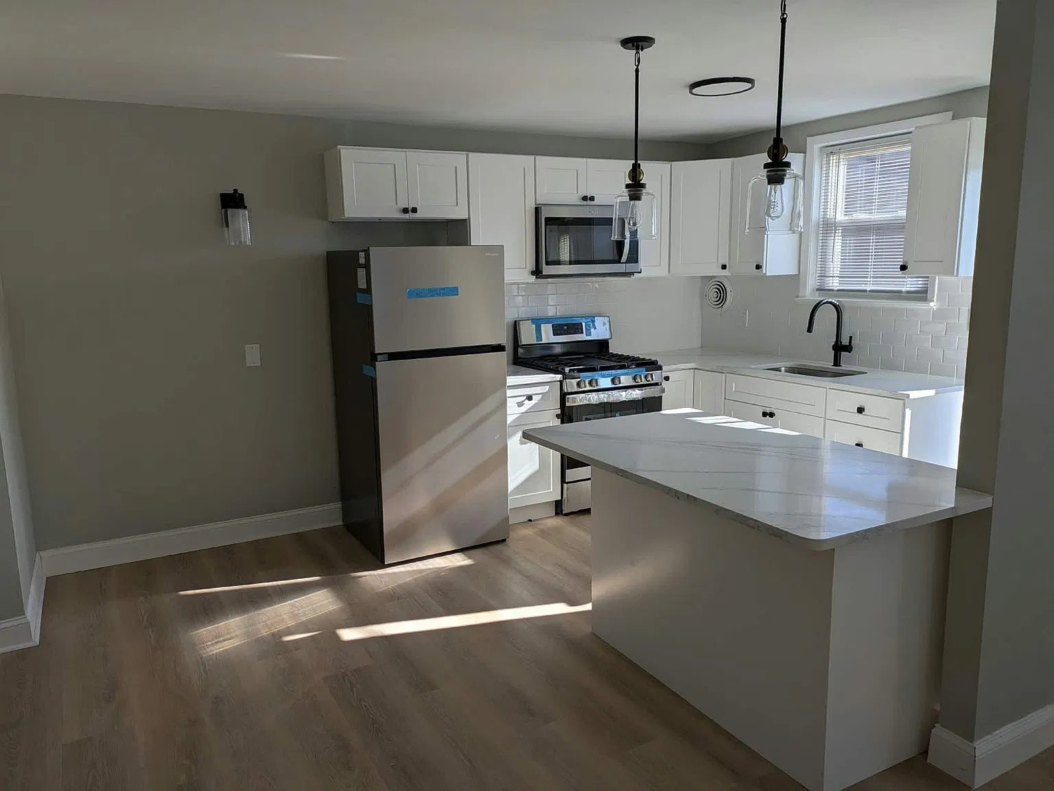 1 bed, 750 sqft, $1,650 — Photo 2