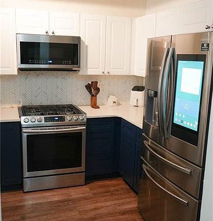 3rd image of 3275 Lenox Rd NE APT 107
