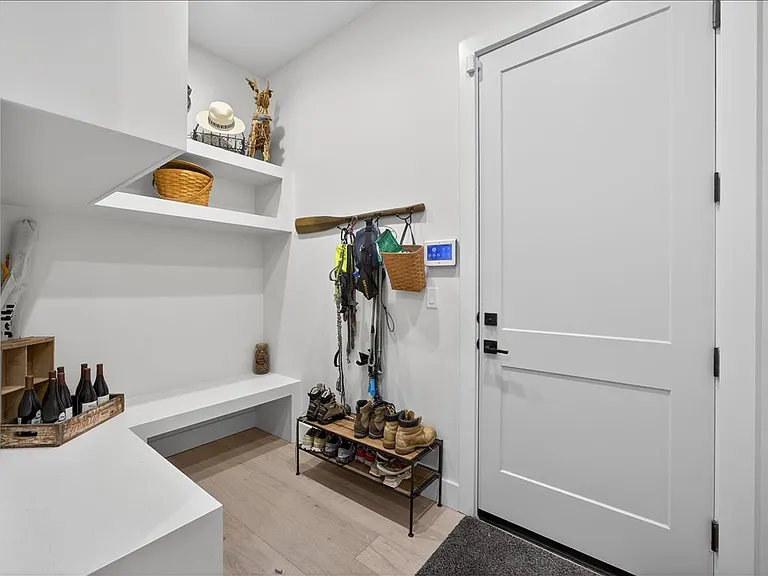4718 E Goldstone Dr — Photo 29