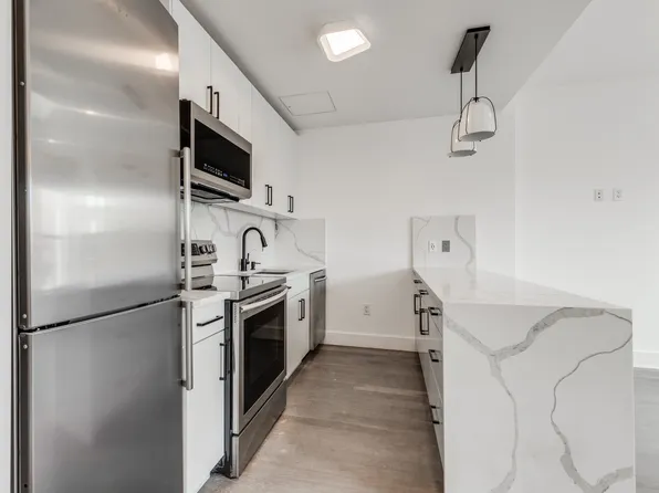 432 Dean Street image 3 of 9