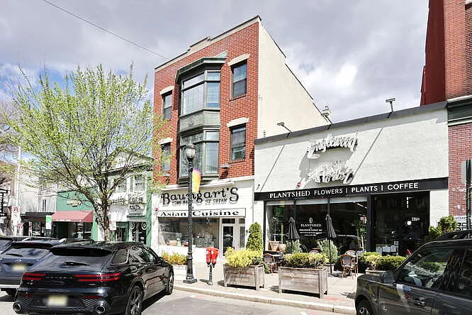 45 E Palisade Ave — Photo 2