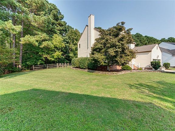 5th image of 641 Aylesbury Dr