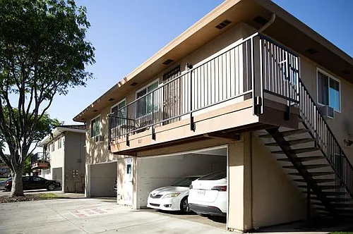 827 N Capitol Ave #2 Photo 1
