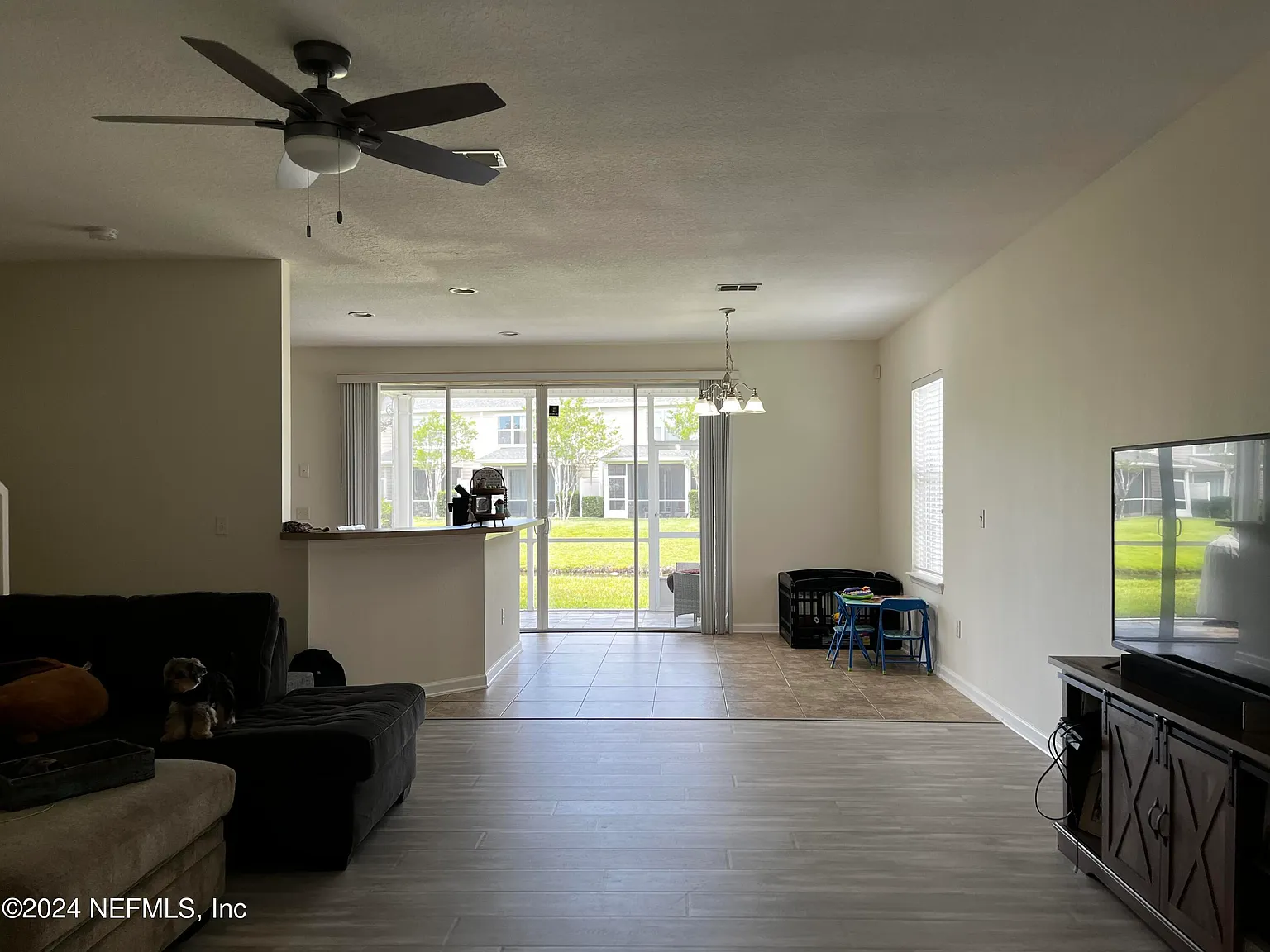 3 bed, 2.5 bath, 1528 sqft, $2,000 — Photo 4