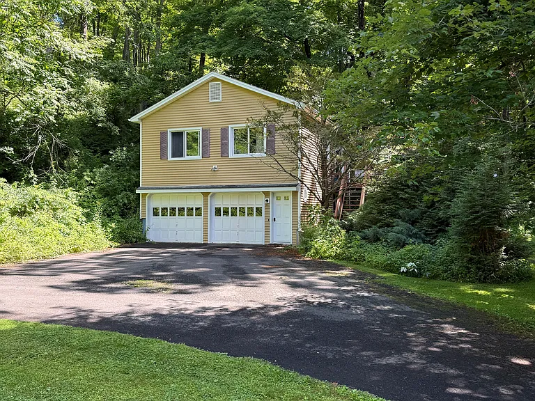 36 Sanfordtown Rd #2 — Photo 3