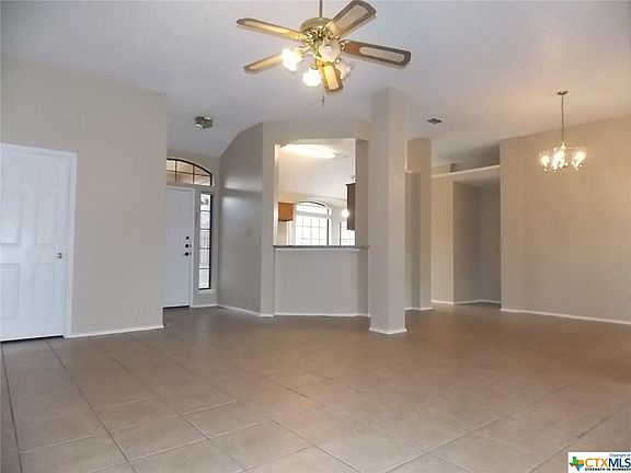 3rd image of 208 Tomahawk Dr