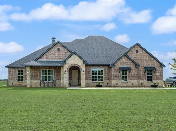 1821 E Campus Rd, Palmer, TX 75152