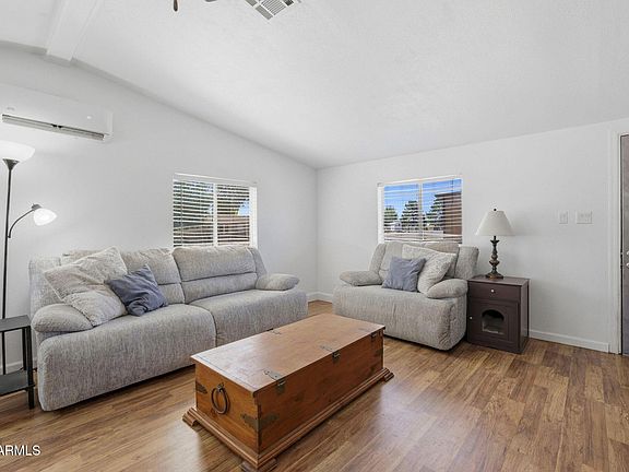 3rd image of 960 TUMBLEWEED Drive
