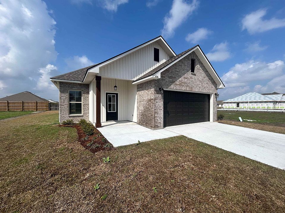 1st image of 326 Tregre Ln