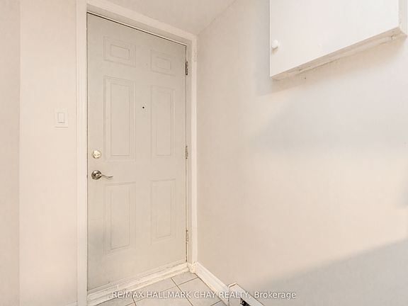 3rd image of 80 Rushbrooke Ave