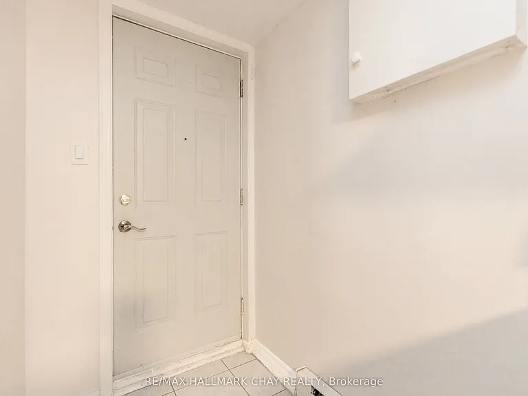 80 Rushbrooke Ave #LOWER — Photo 3