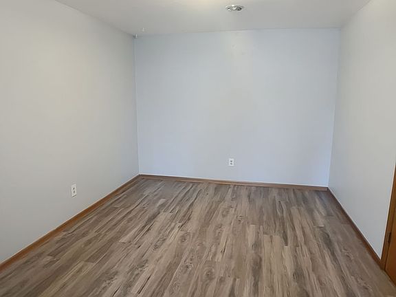 5th image of 1026 E Front Ave APT 8