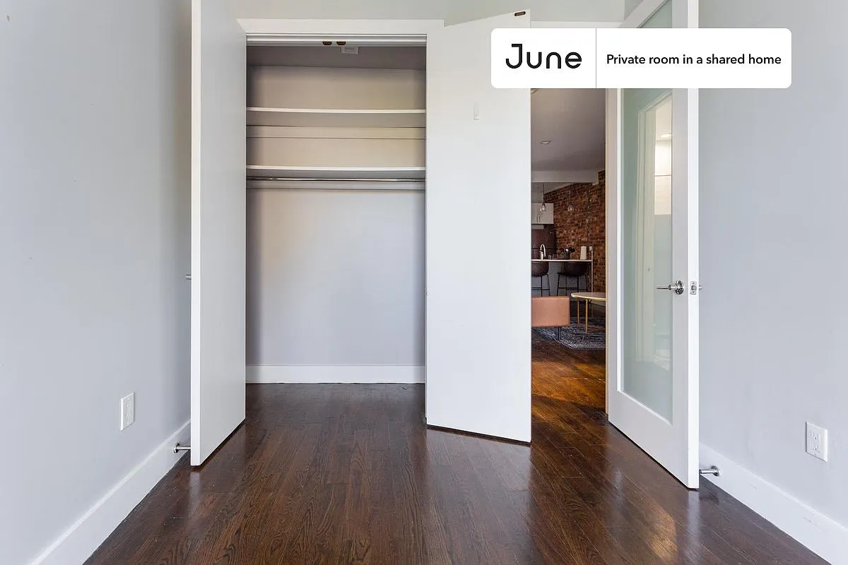 Full bedroom in 4 bed/2 bath home in Bushwick #1628 D — Photo 4