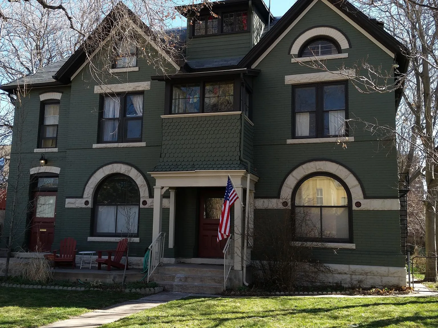1658 N Humboldt St — Photo 1