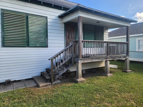 4618 Avenue Q 1/2, Galveston, TX 77551