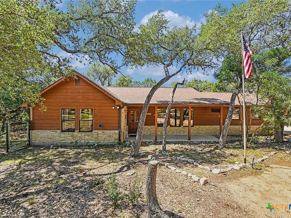 1st image of 611 Mountain Crest Dr