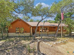 611 Mountain Crest Dr, Wimberley, TX 78676