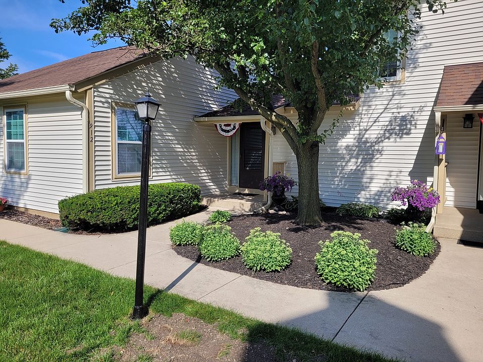 1st image of 912 Bidwell Dr #912