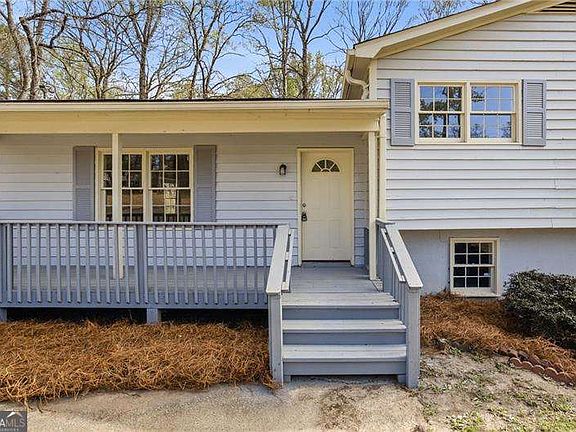 3rd image of 3667 Humphries Hill Rd
