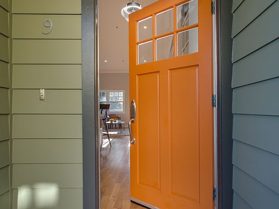 4th image of 364 N. Avenue 53 #9