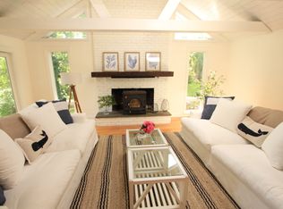31 Crestview Dr, East Sandwich, MA 02537