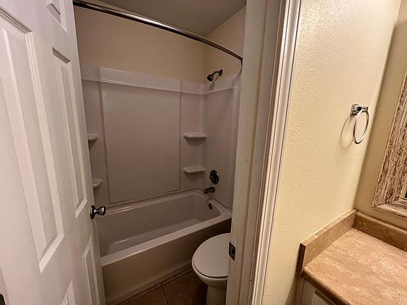 4th image of 9485 Sunnehanna Blvd