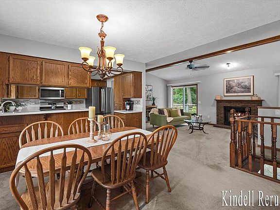 5th image of 3144 Gold Dust St NE