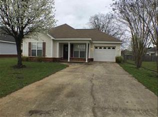 206 Melvina Dr, Warner Robins, GA 31088