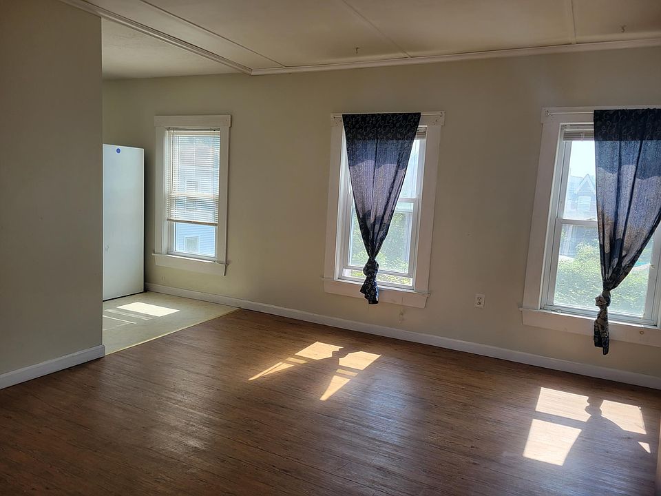 1st image of 101 Ash St #A