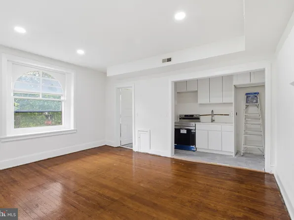 5939 Drexel Rd, Philadelphia, PA
