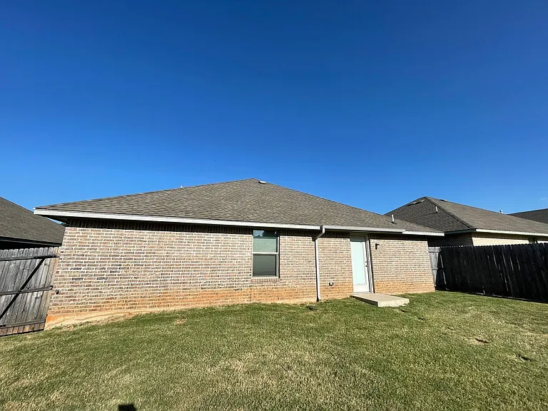 132 Saint Charles Way — Photo 22