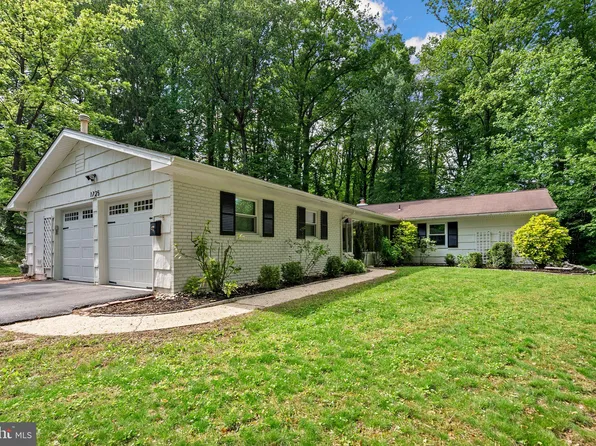 1725 Stratton Rd, Crofton, MD 21114