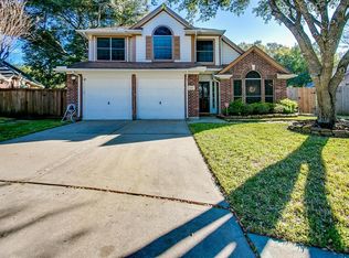627 Avery Dr, Sugar Land, TX 77479