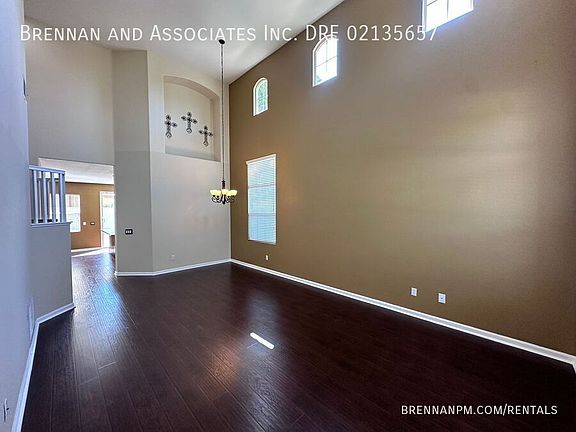 2nd image of 1024 Camino Del Sol