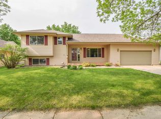 116 W Beechnut St, Brandon, SD 57005