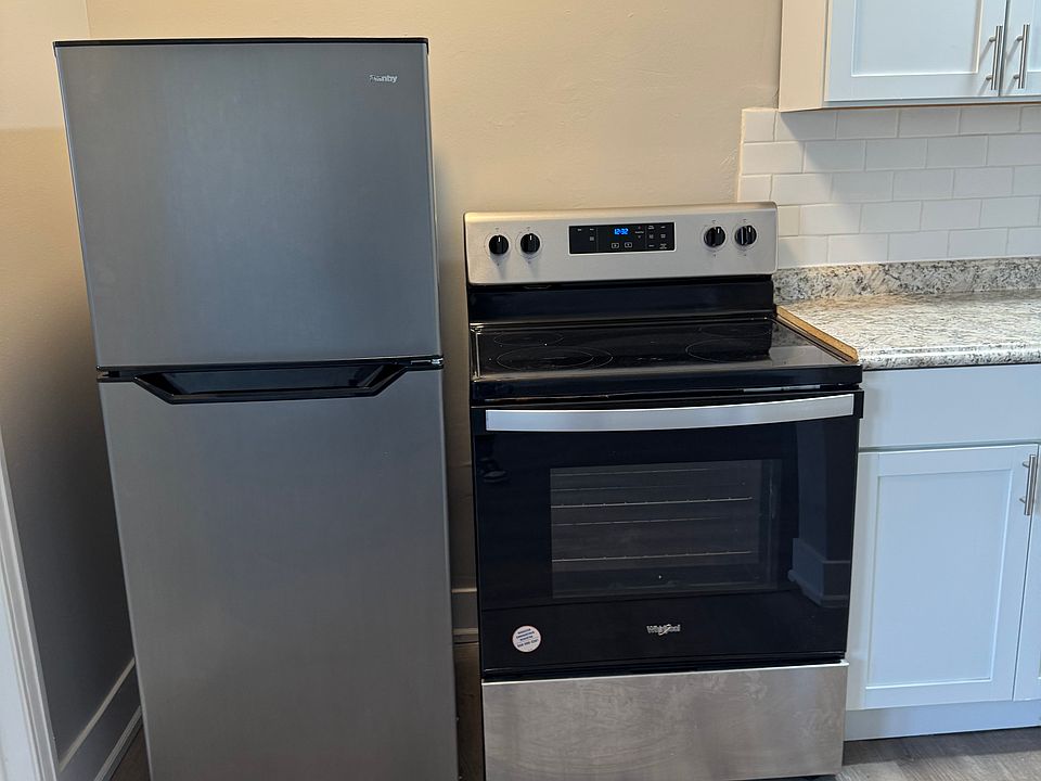 2nd image of 6726-3 N Glenwood Ave #109