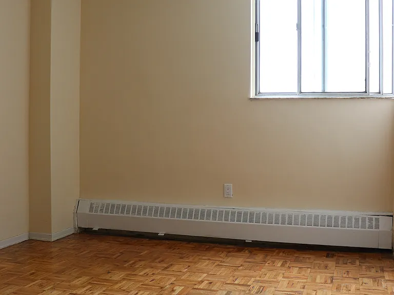 5 Glamorgan Ave — Photo 11