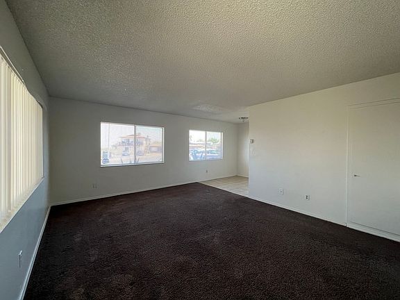 4th image of 720 Karen Ct #1