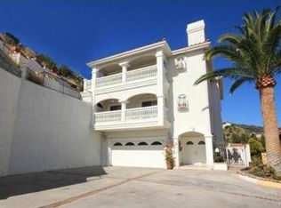 3 Skyline Dr, Burbank, CA 91501