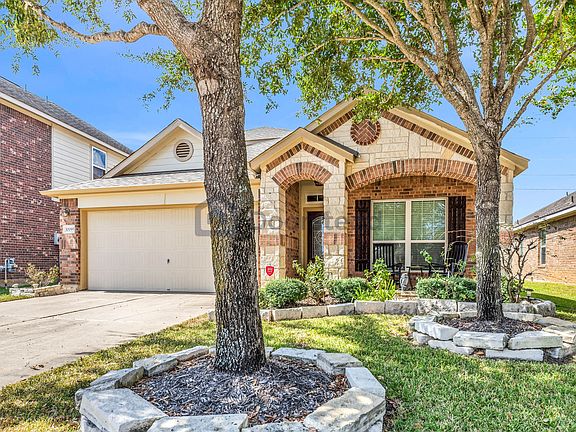3rd image of 10095 Hidden Creek Falls Ln
