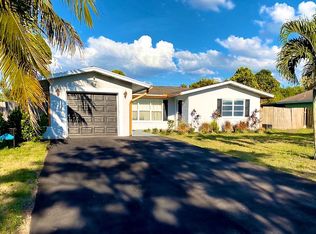 204 Sandpiper Ave, Royal Palm Beach, FL 33411