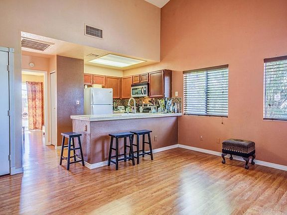 3rd image of 2624 W Ironcrest Dr