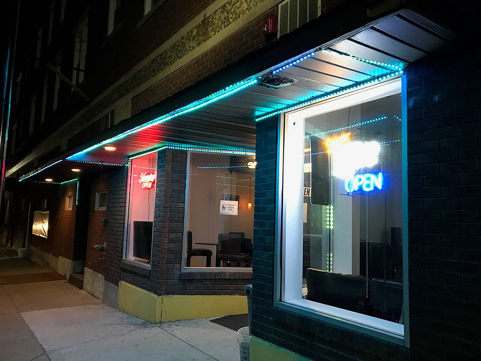 Sports Bar entrance
