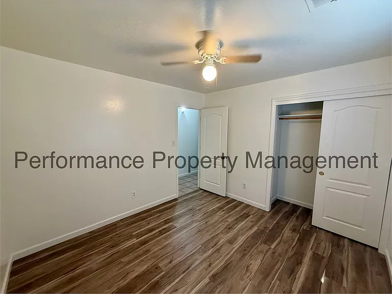 4310 Almond Grove Ln — Photo 14