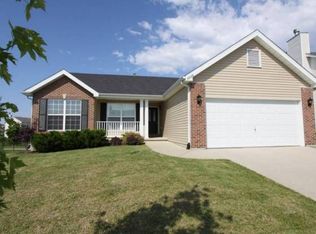 6939 Conner Pointe Dr, Fairview Heights, IL 62208