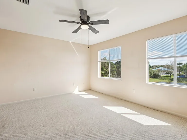 2584 Stockbridge Sq SW — Photo 25