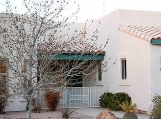 600 W Camino Del Bondadoso, Green Valley, AZ 85614